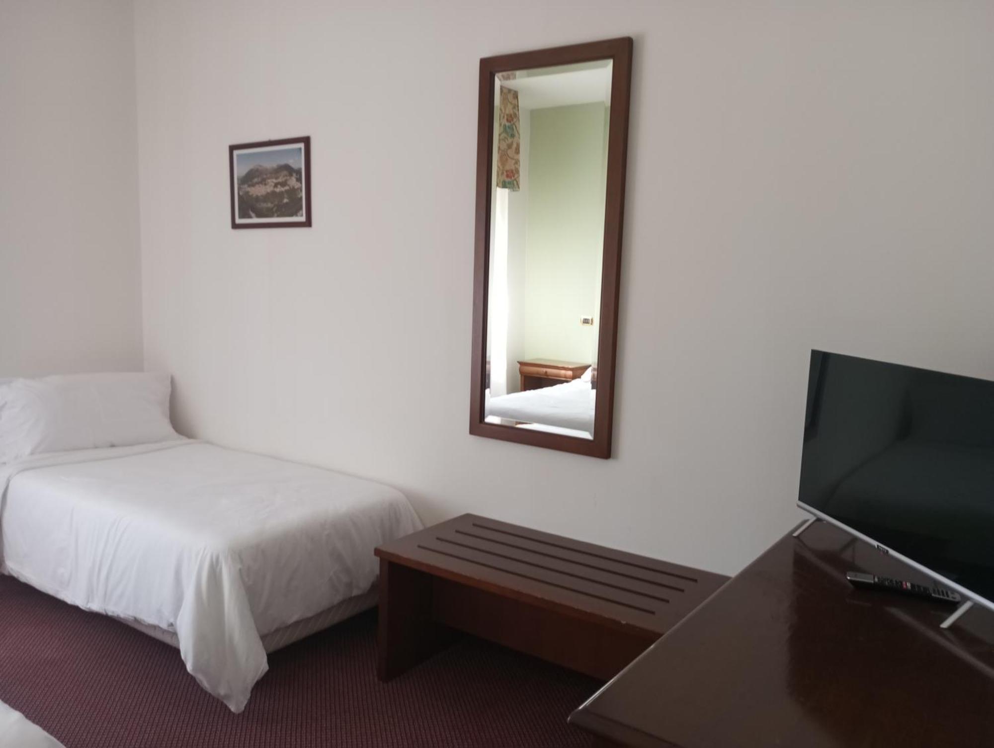 Regina Hotel Pollino モラーノ・カーラブロ エクステリア 写真