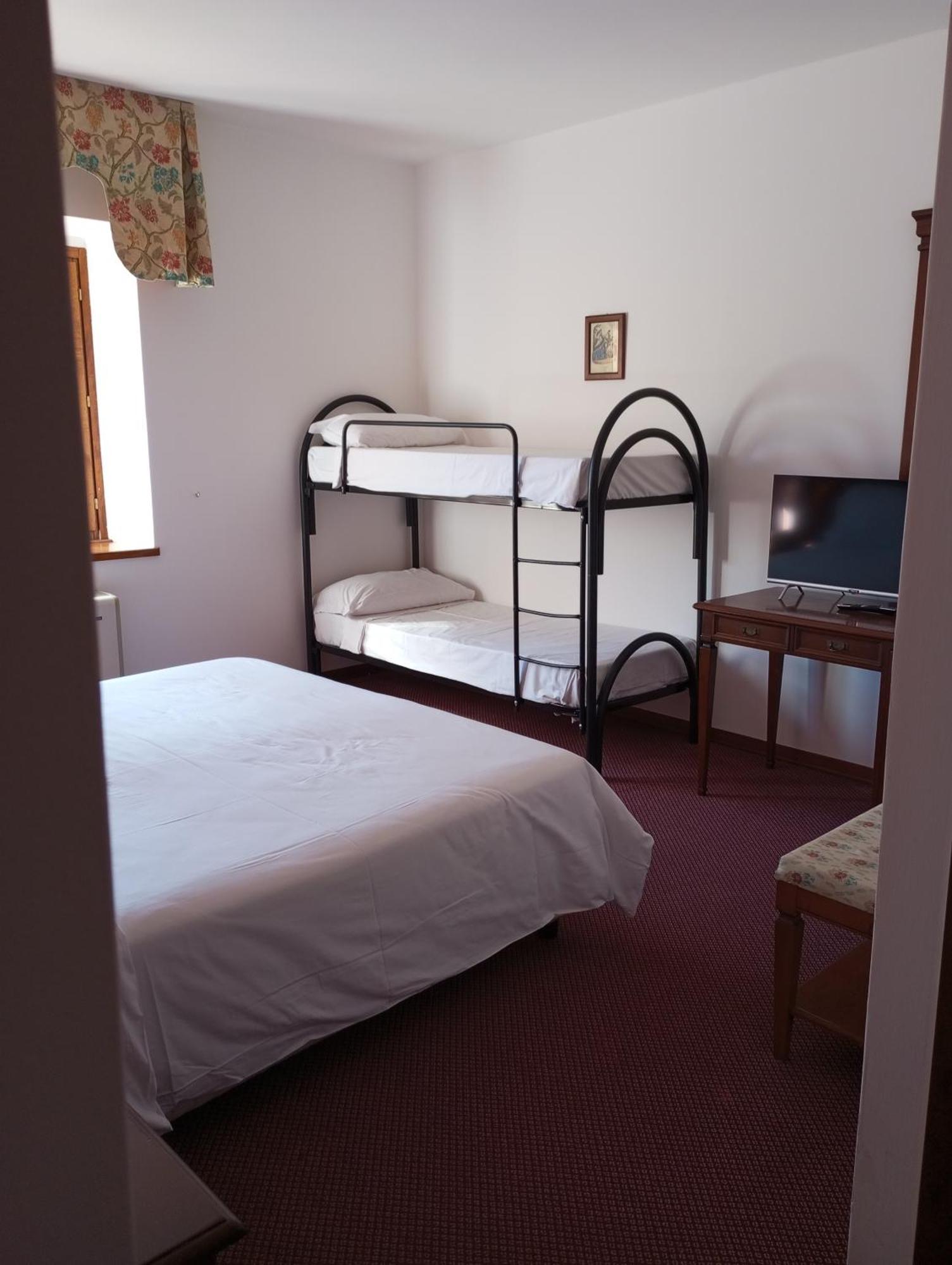 Regina Hotel Pollino モラーノ・カーラブロ エクステリア 写真