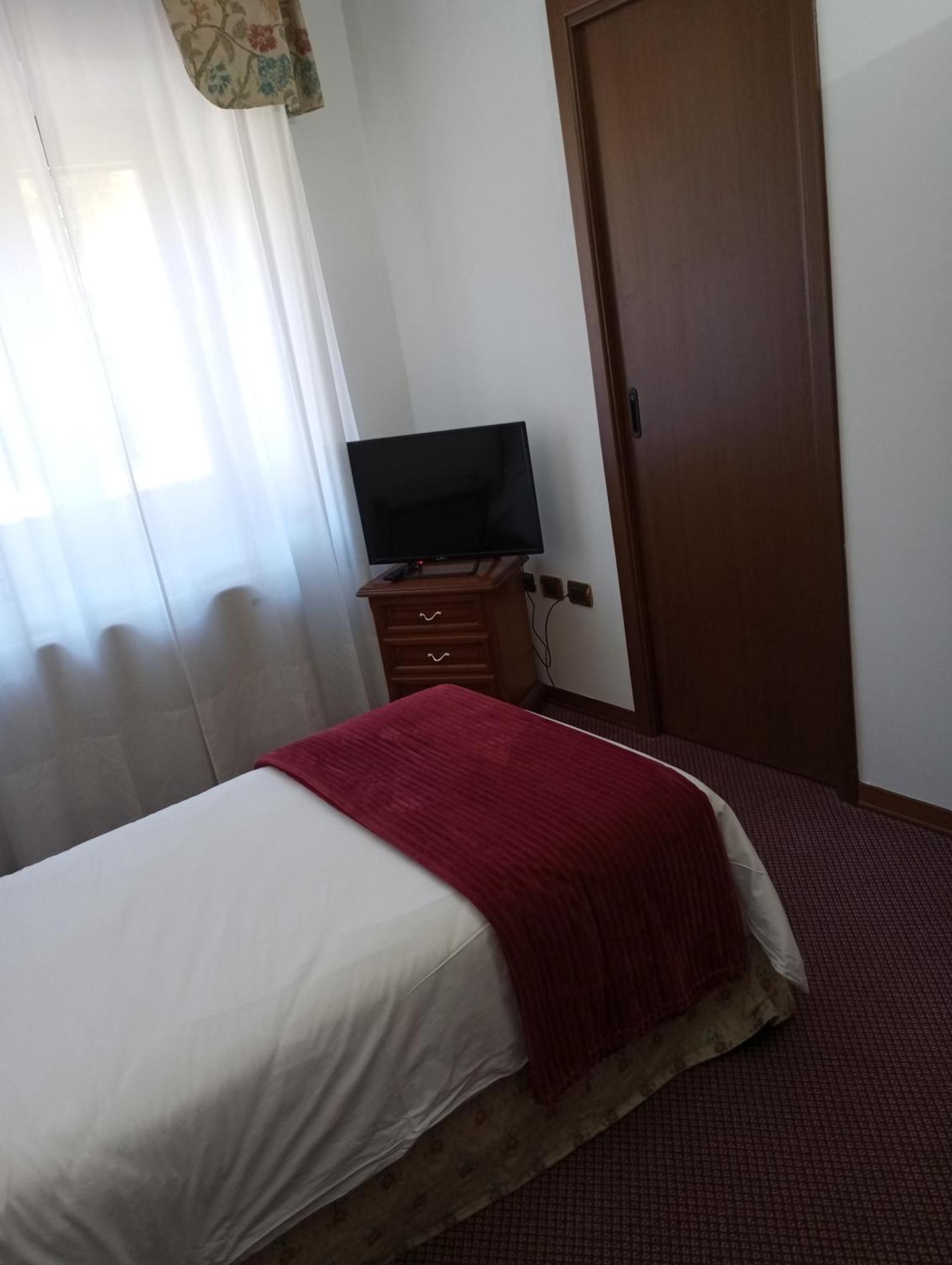 Regina Hotel Pollino モラーノ・カーラブロ エクステリア 写真