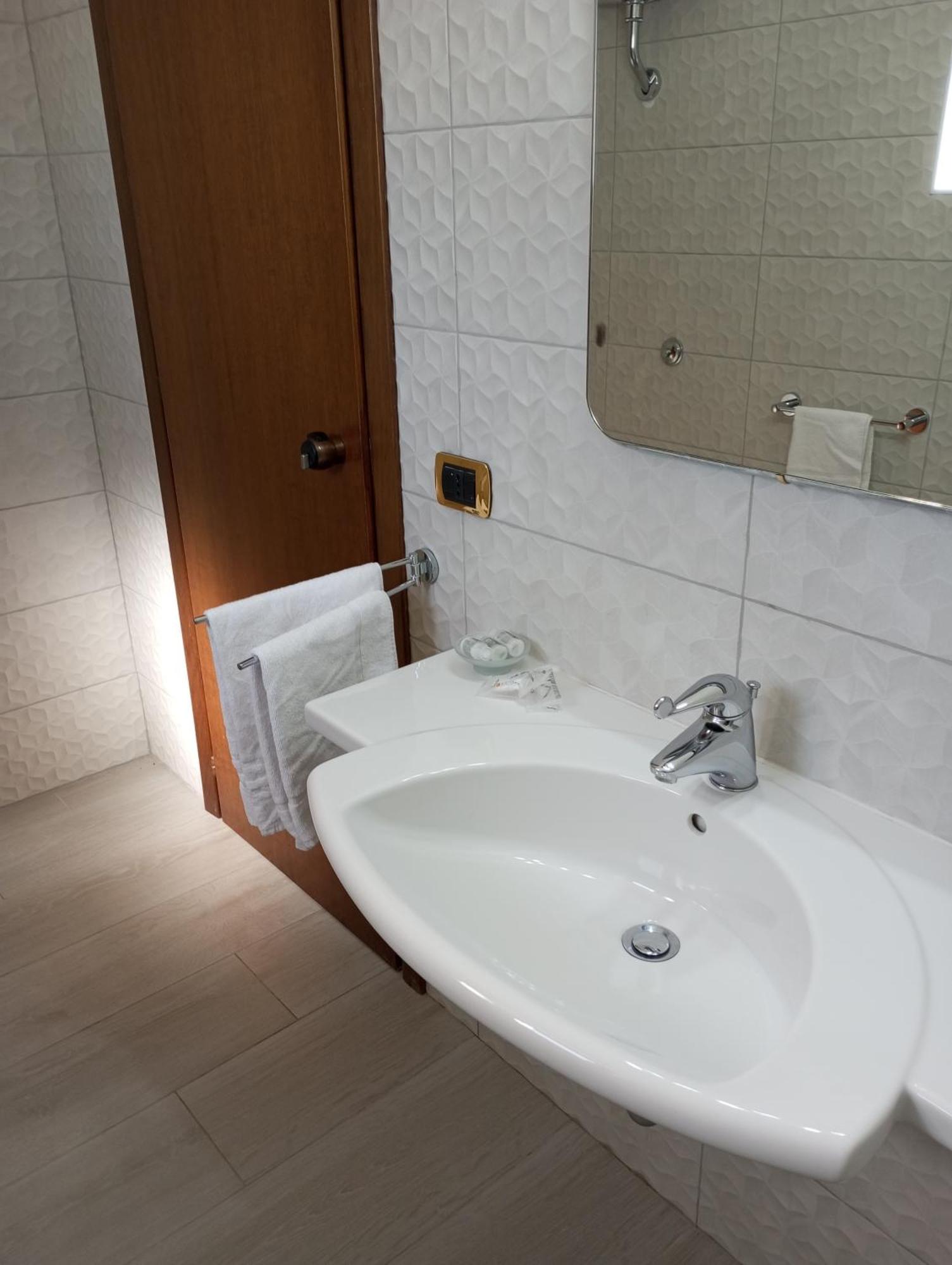 Regina Hotel Pollino モラーノ・カーラブロ エクステリア 写真