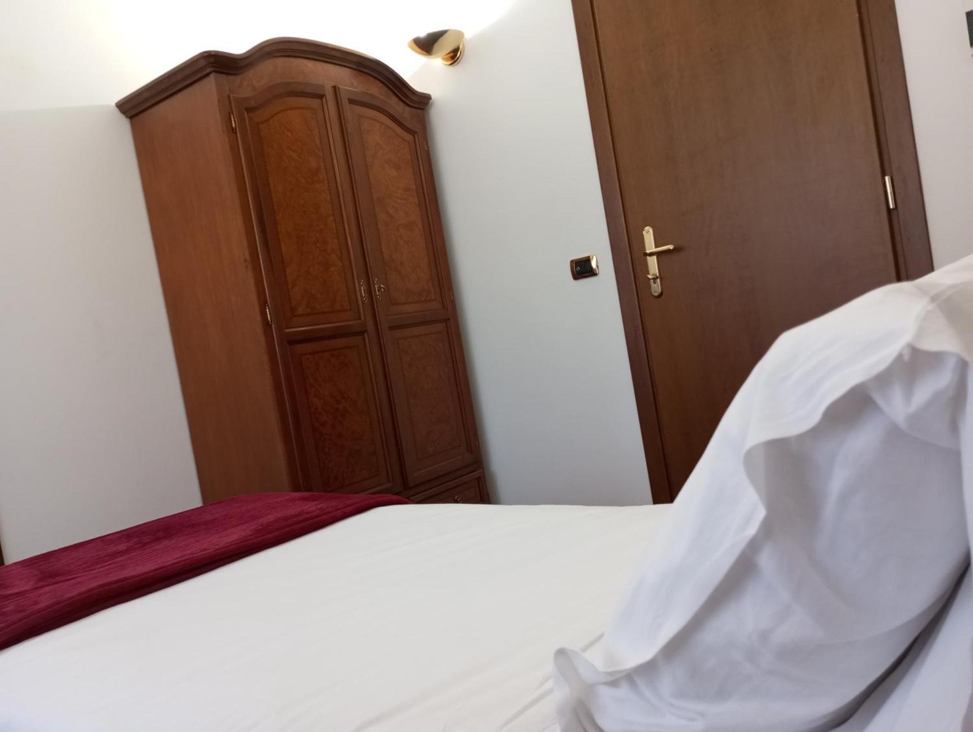 Regina Hotel Pollino モラーノ・カーラブロ 部屋 写真