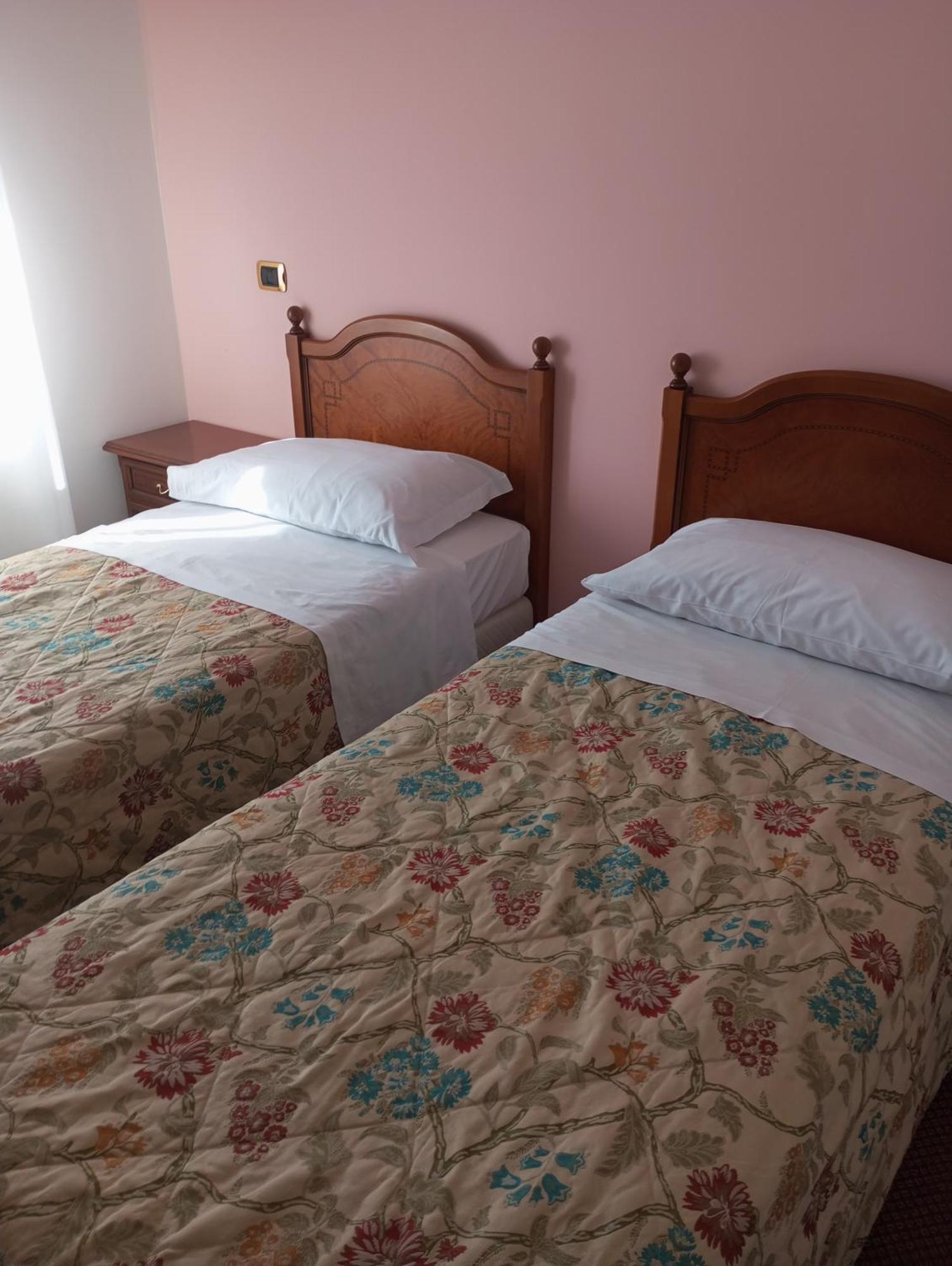 Regina Hotel Pollino モラーノ・カーラブロ エクステリア 写真